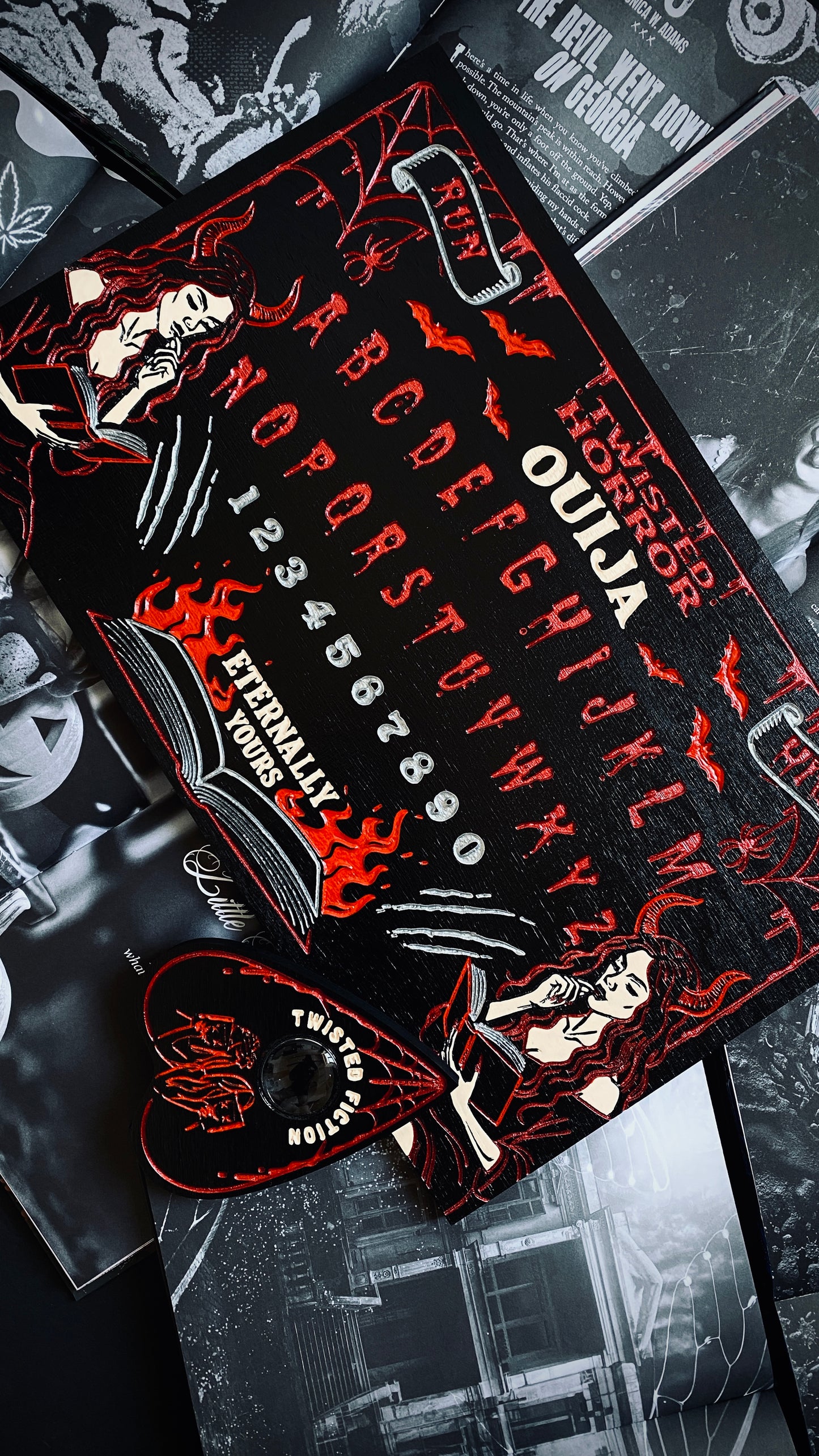 Twisted Horror: Ouija Board